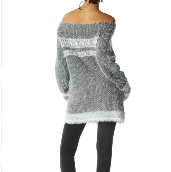 Anthropologie Sleeping on Snow Wool Fuzzy Off Shoulder Sweater Tunic Gray XS - Picture 2 of 12